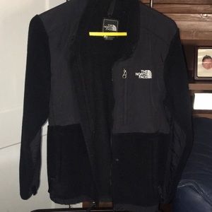 Black north face Denali jacket
